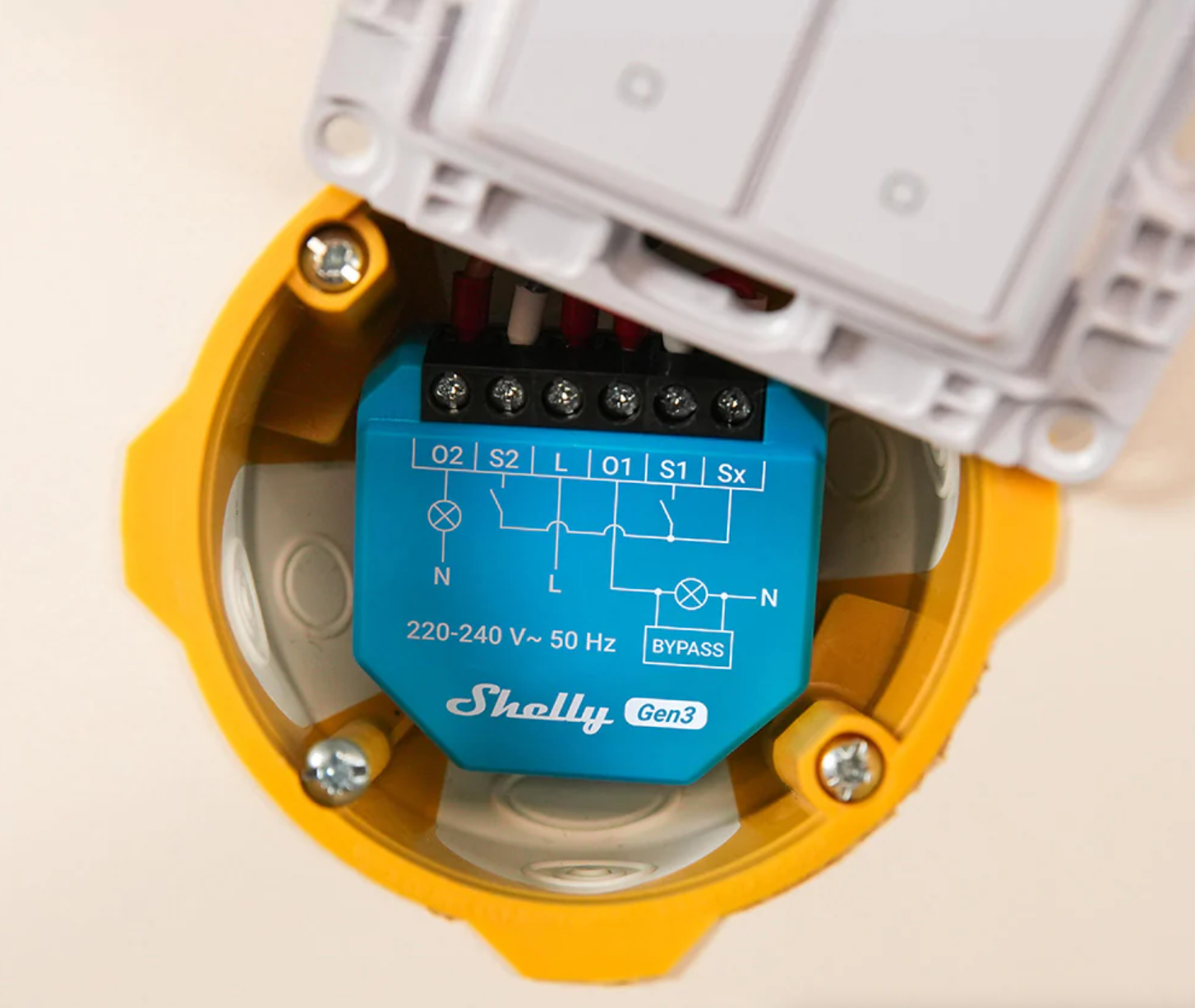Shelly 2L Gen3 – chytrý dvoukanálový Wi-Fi spínač bez potřeby nulového vodiče